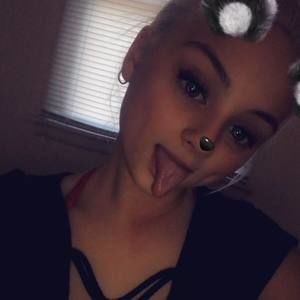 Meet your Posher, Alyssa